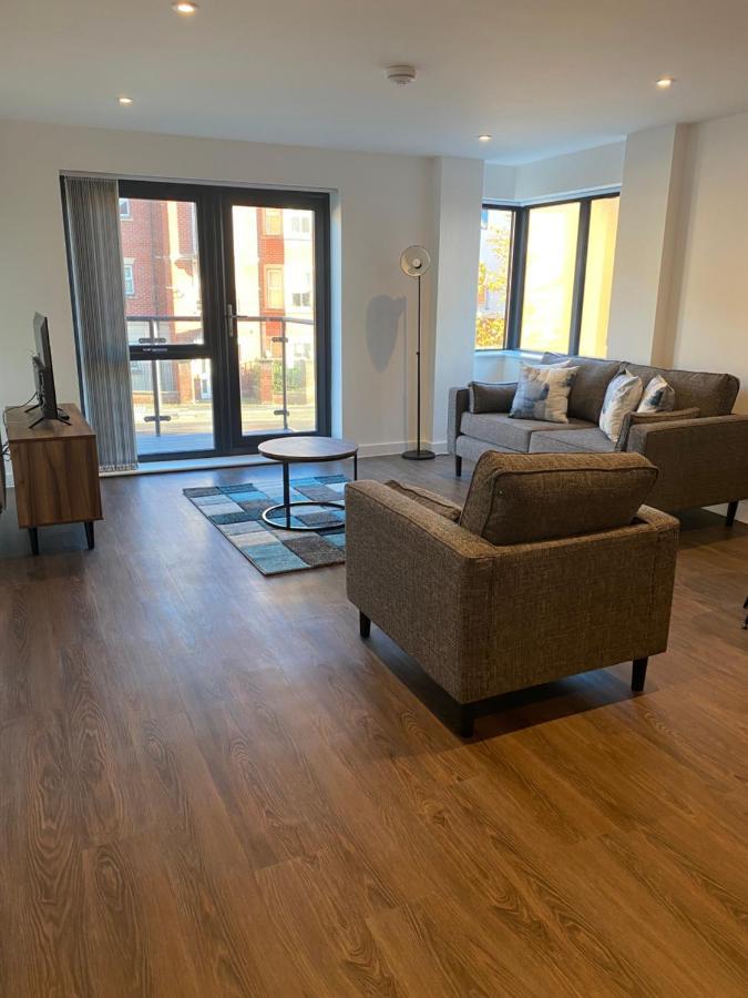 Icona - Luxurious 2 Bed York