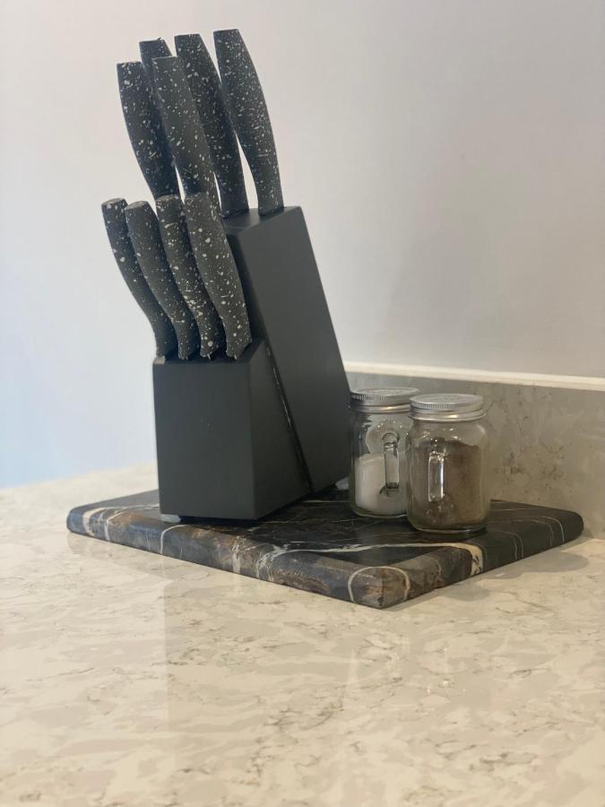 Apartemen Icona - Luxurious 2 Bed *